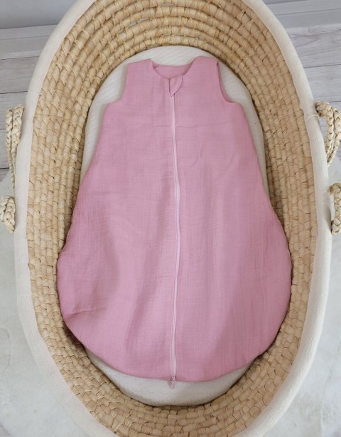 Muślinowy śpiworek dla dzieci zaokrąglony S 0-6 mcy letni TOG 1.0 - pastel pink Muślinowy śpiworek dla dzieci zaokrąglony S 0-6 mcy letni TOG 1.0 - pastel pink