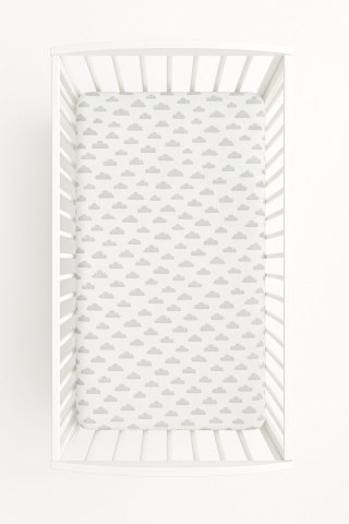 Prześcieradło bawełniane z gumką do łóżeczka 120x60 cm - chmurki szare