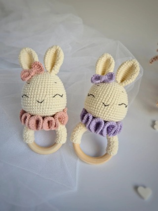 Grzechotka królik dla dziewczynki