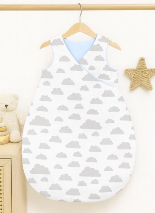 Śpiworek dla dzieci bawełniany M 3-12 mcy TOG 2.5 całoroczny ocieplany - chmurki szare/niebieski