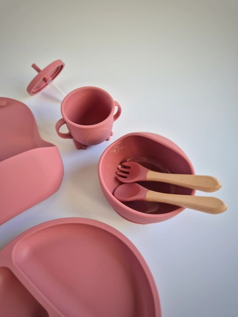 Zestaw silikonowy do karmienia dziecka – brudny róż