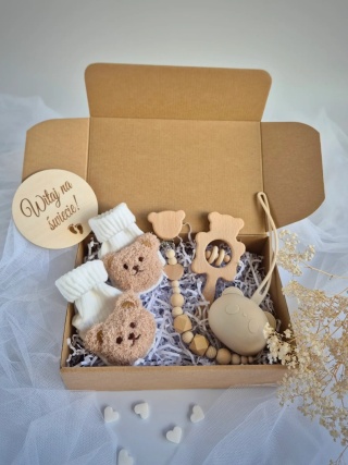 Prezent na chrzest w pudełku